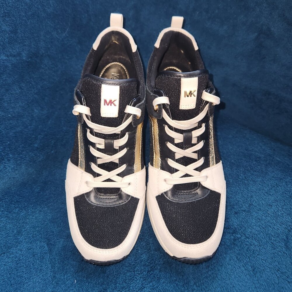 NWOT Michael Kors  Lace-Up Sneakers – Women’s Size 7M Black, Gold & Cream